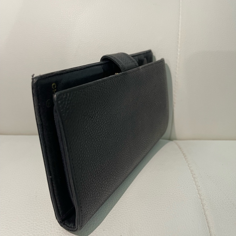 Authentic CHANEL Long Caviar Leather CC Bifold Flap Wallet - Picture 6 of 13